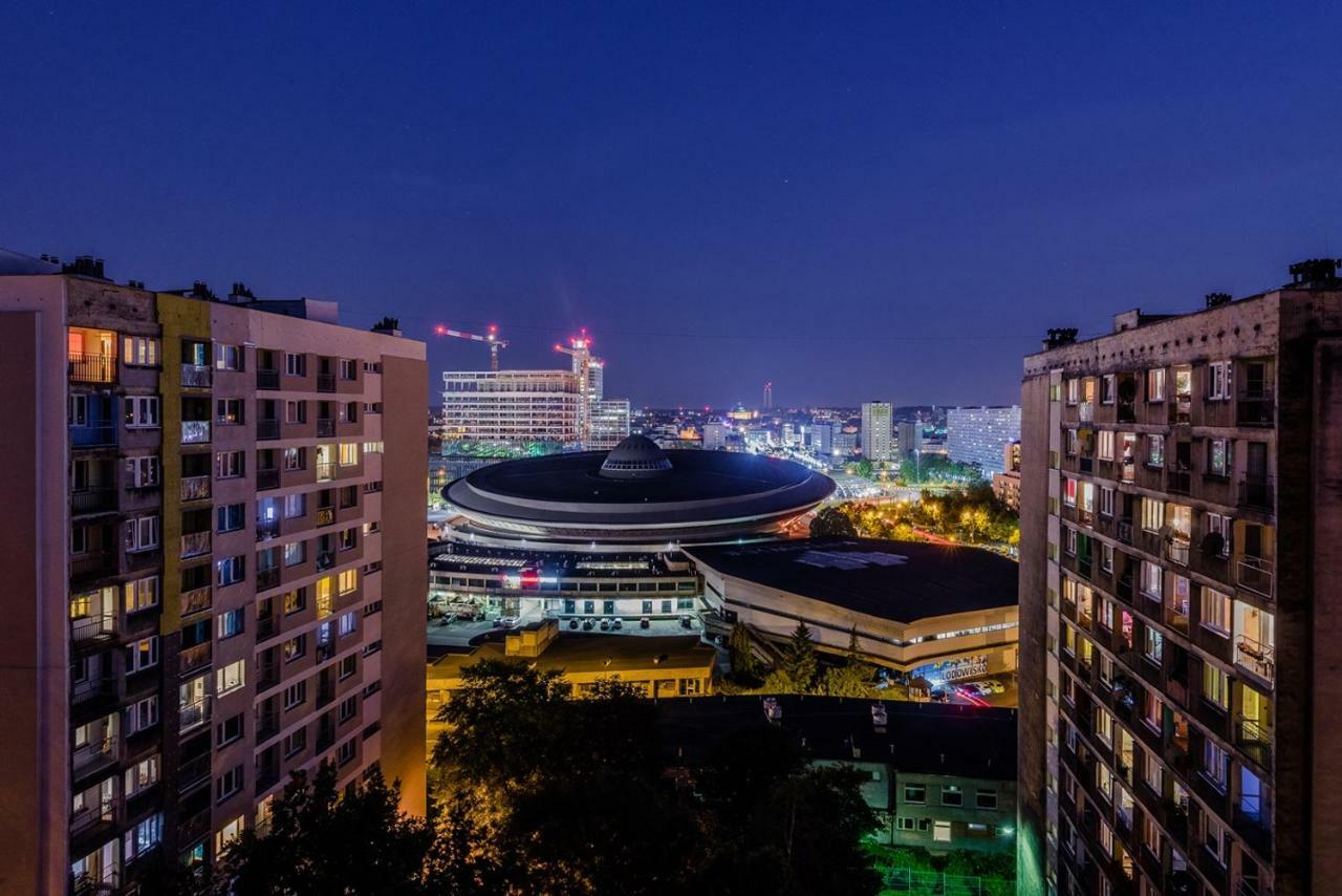 Okno na Spodek Katowice Exterior foto